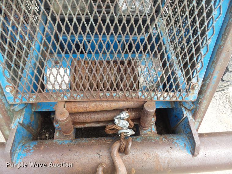 image for item DD7227 1994 Ford 7740 MFWD tractor