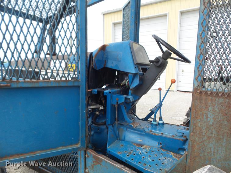 image for item DD7227 1994 Ford 7740 MFWD tractor