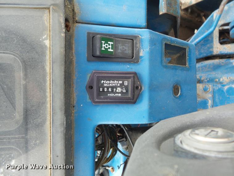 image for item DD7227 1994 Ford 7740 MFWD tractor