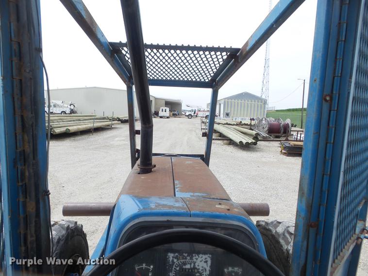 image for item DD7227 1994 Ford 7740 MFWD tractor