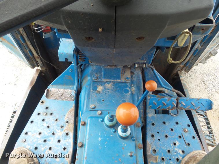 image for item DD7227 1994 Ford 7740 MFWD tractor