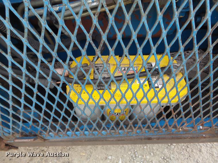 image for item DD7227 1994 Ford 7740 MFWD tractor