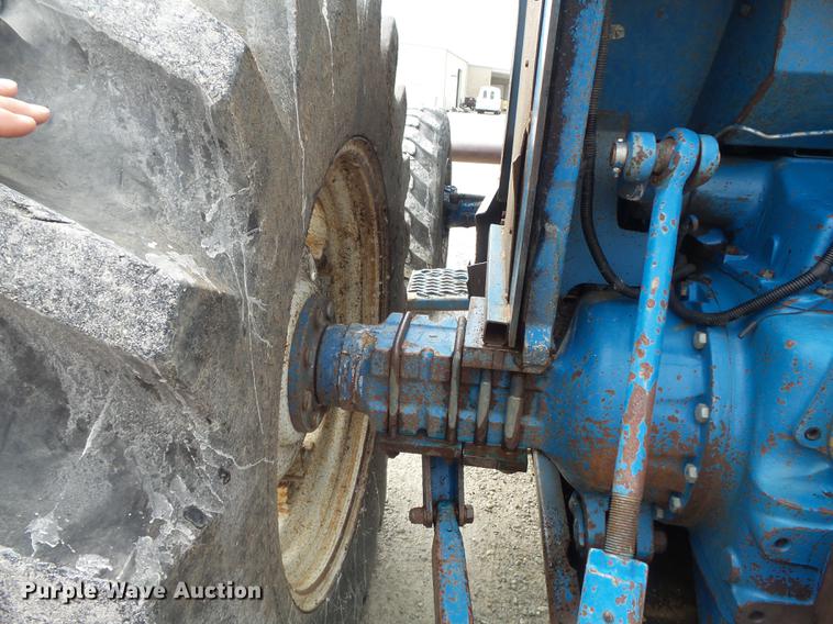 image for item DD7227 1994 Ford 7740 MFWD tractor