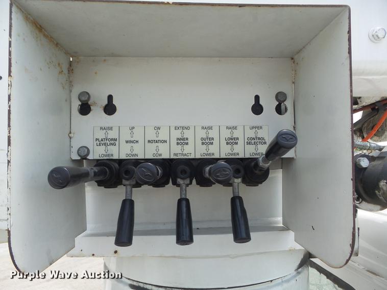 image for item DD7228 2001 Freightliner FL70 bucket truck