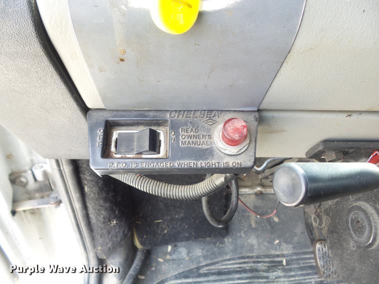 image for item DD7228 2001 Freightliner FL70 bucket truck