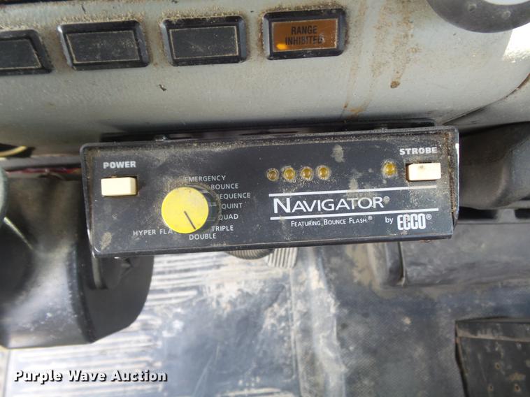 image for item DD7228 2001 Freightliner FL70 bucket truck