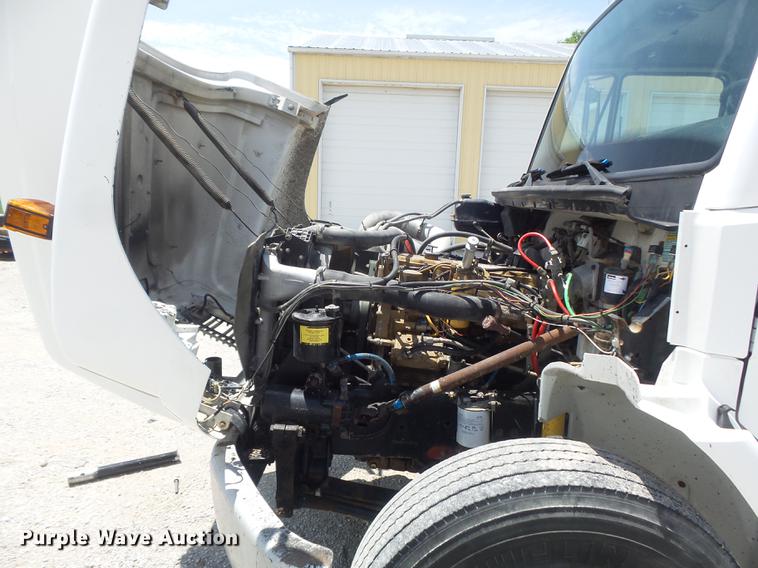 image for item DD7228 2001 Freightliner FL70 bucket truck