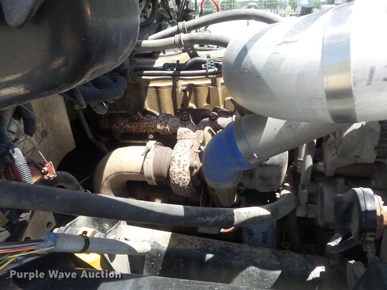 image for item DD7228 2001 Freightliner FL70 bucket truck