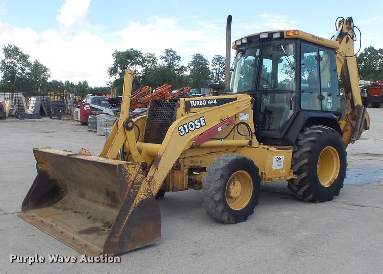 image for item DD7248 2000 John Deere 310SE backhoe