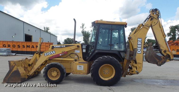 image for item DD7248 2000 John Deere 310SE backhoe