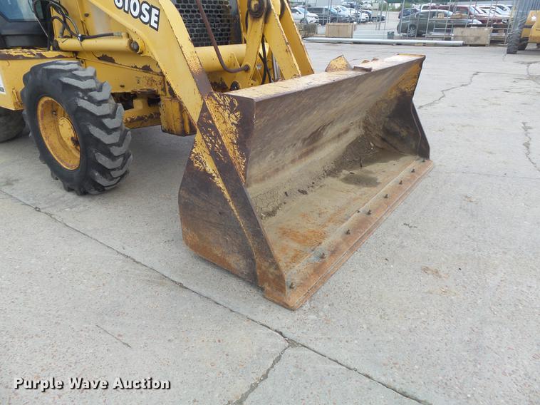 image for item DD7248 2000 John Deere 310SE backhoe