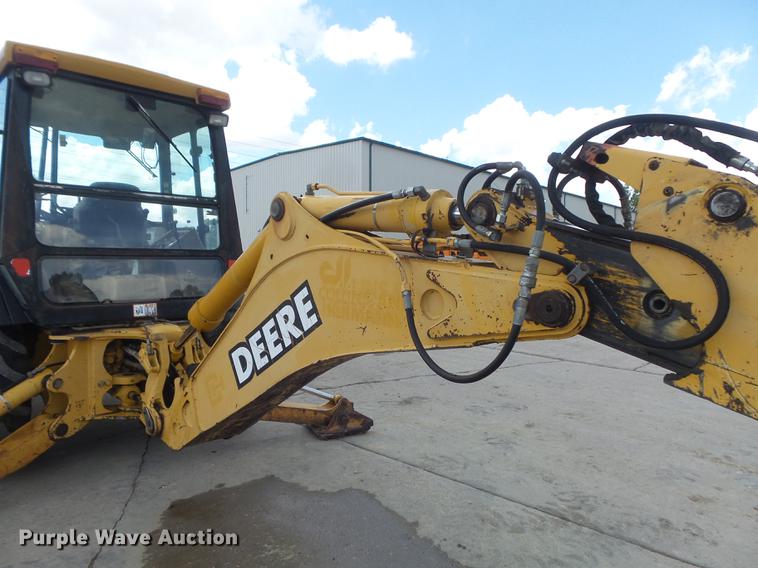 image for item DD7248 2000 John Deere 310SE backhoe