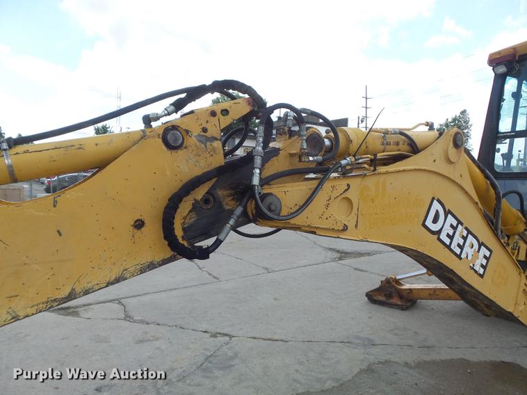 image for item DD7248 2000 John Deere 310SE backhoe