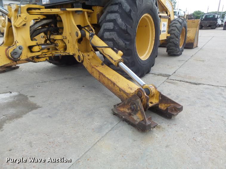 image for item DD7248 2000 John Deere 310SE backhoe