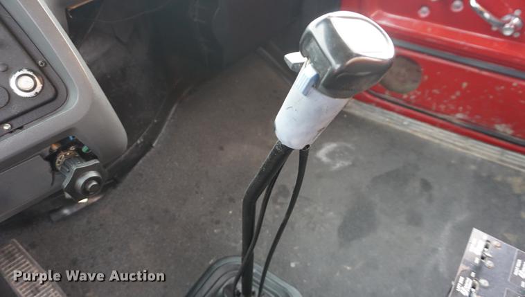 image for item DD7721 1990 Ford LT8000 water truck