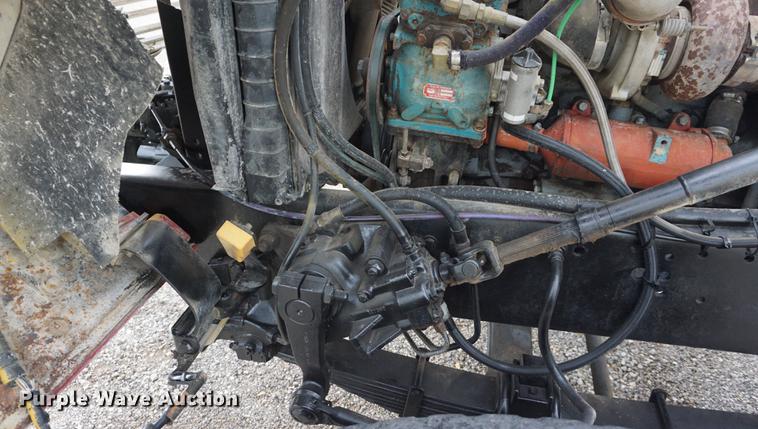 image for item DD7721 1990 Ford LT8000 water truck