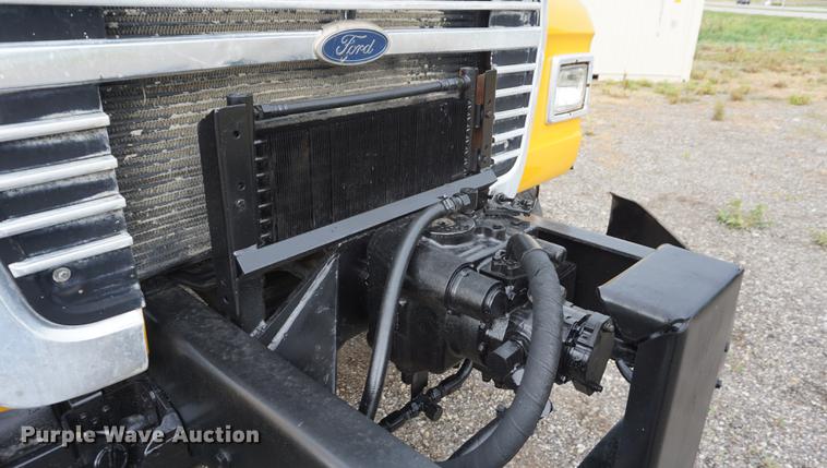 image for item DD7721 1990 Ford LT8000 water truck