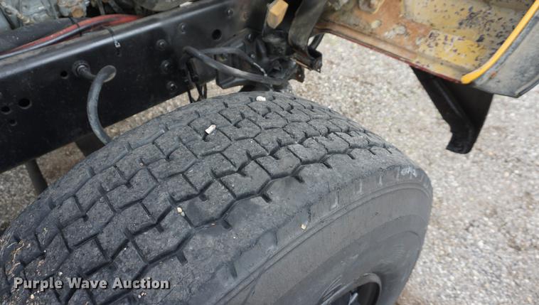 image for item DD7721 1990 Ford LT8000 water truck