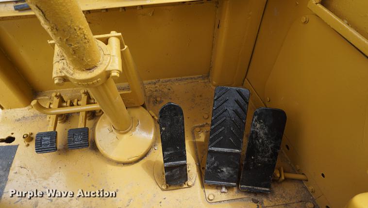 image for item DD7723 1977 Caterpillar 627B conventional scraper