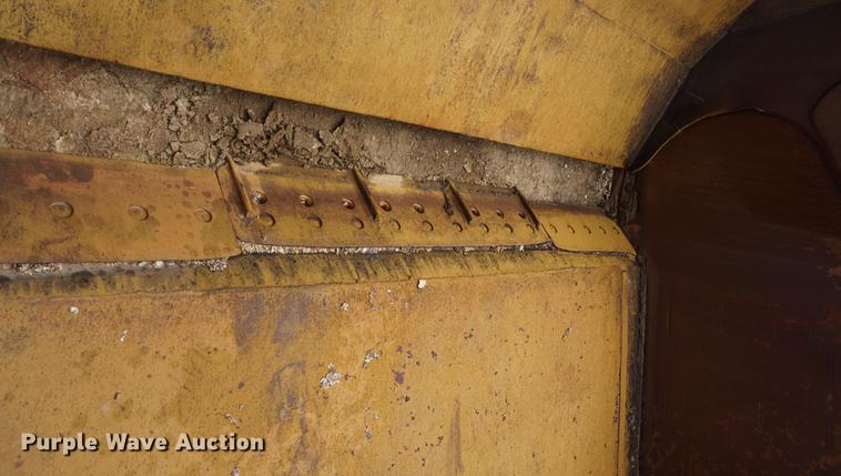 image for item DD7723 1977 Caterpillar 627B conventional scraper