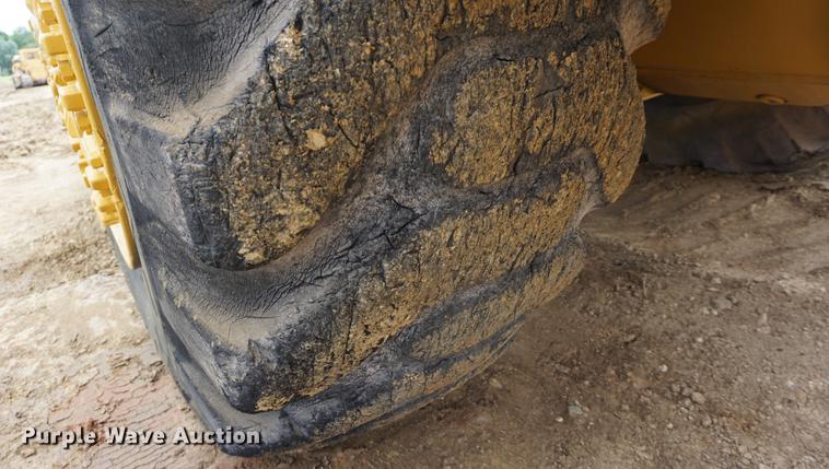 image for item DD7723 1977 Caterpillar 627B conventional scraper