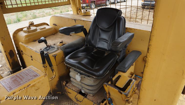 image for item DD7724 1977 Caterpillar D8K dozer