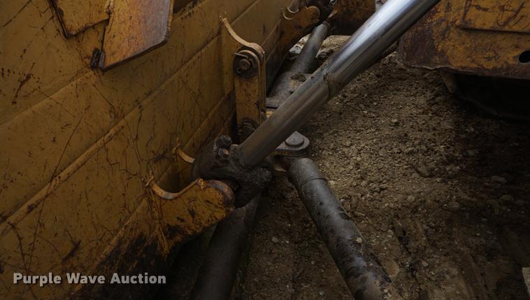 image for item DD7724 1977 Caterpillar D8K dozer