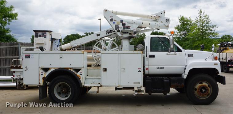 image for item DD7728 1999 GMC C7500 bucket truck