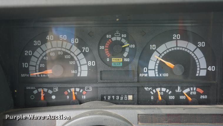 image for item DD7728 1999 GMC C7500 bucket truck