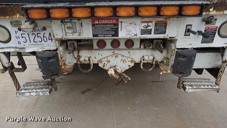 image for item DD7728 1999 GMC C7500 bucket truck