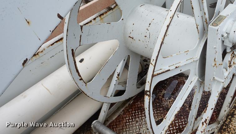 image for item DD7728 1999 GMC C7500 bucket truck