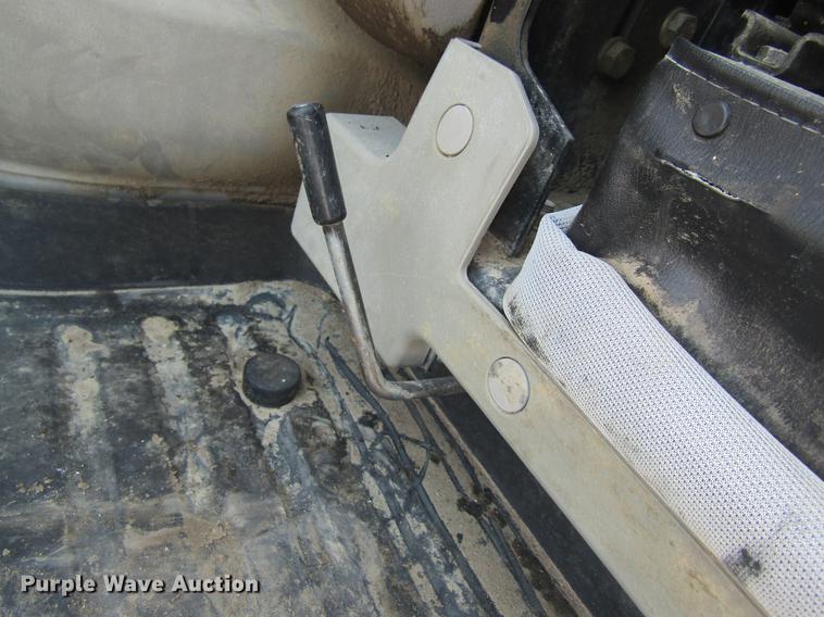 image for item DD8508 2006 Hitachi ZX270LC-3 excavator