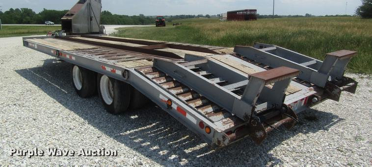 image for item DD8510 2002 American equipment trailer
