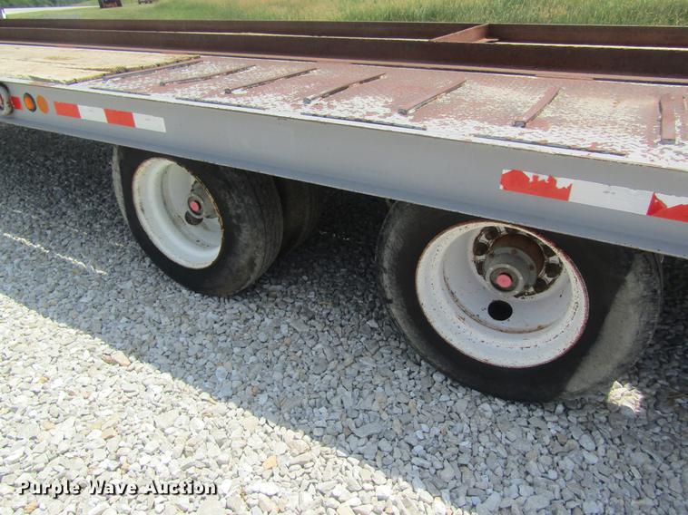 image for item DD8510 2002 American equipment trailer