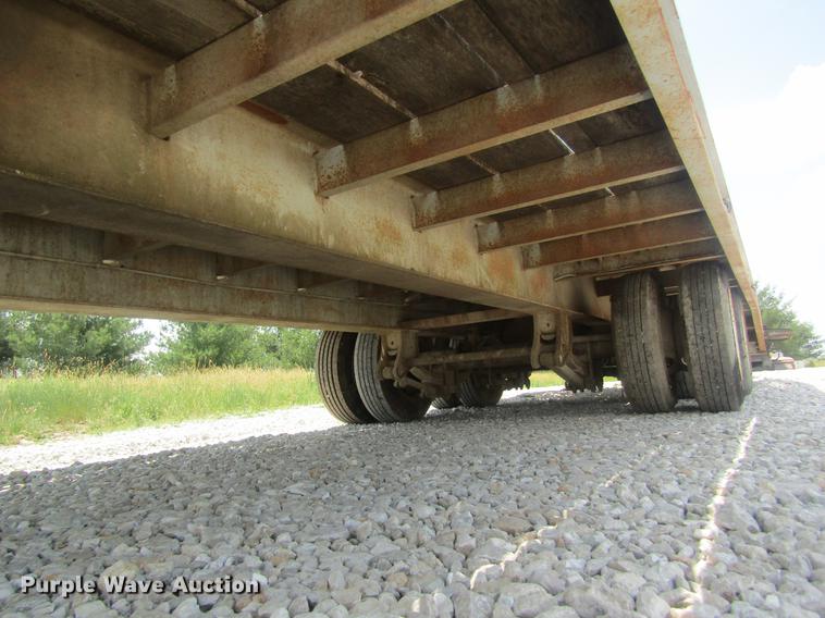 image for item DD8510 2002 American equipment trailer