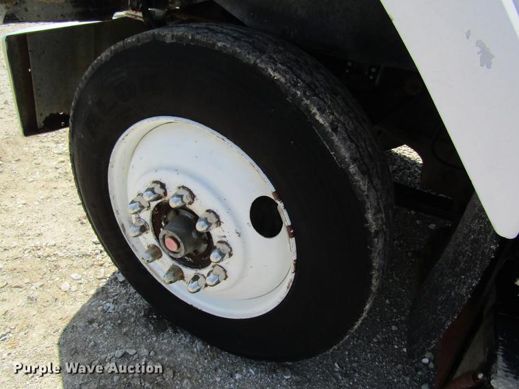 image for item DD8558 1986 GMC General tank truck