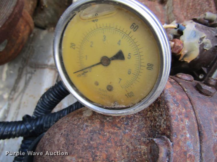 image for item DD8558 1986 GMC General tank truck