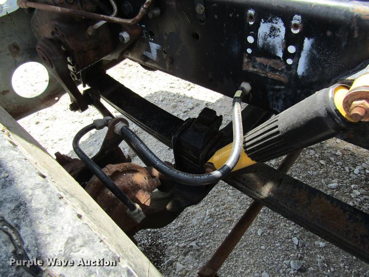 image for item DD8558 1986 GMC General tank truck