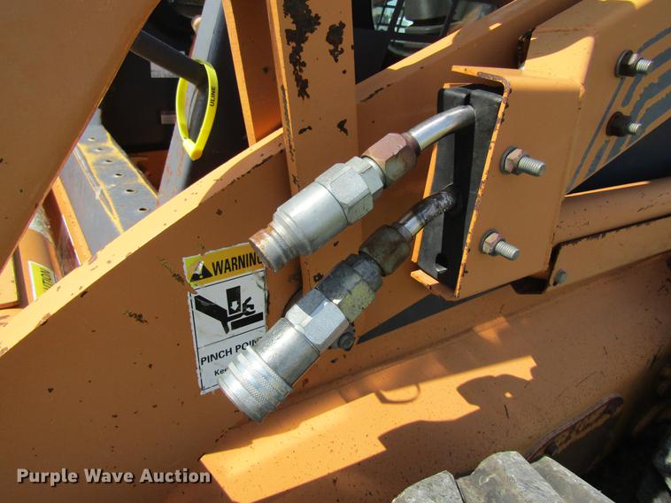 image for item DD8561 2001 Case 90XT skid steer