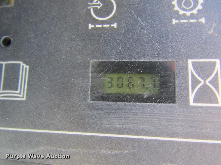 image for item DD8561 2001 Case 90XT skid steer