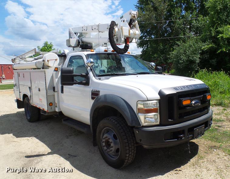 image for item DD8572 2008 Ford F550 Super Duty bucket truck