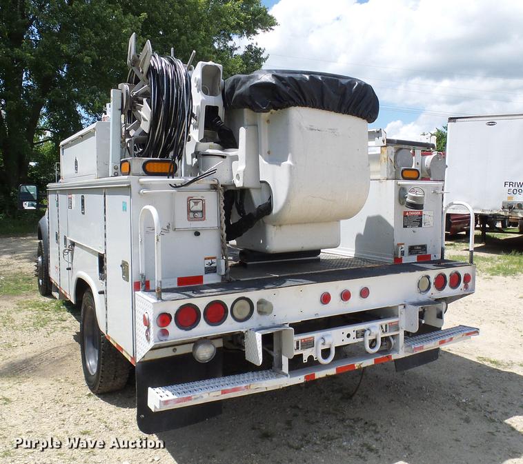 image for item DD8572 2008 Ford F550 Super Duty bucket truck