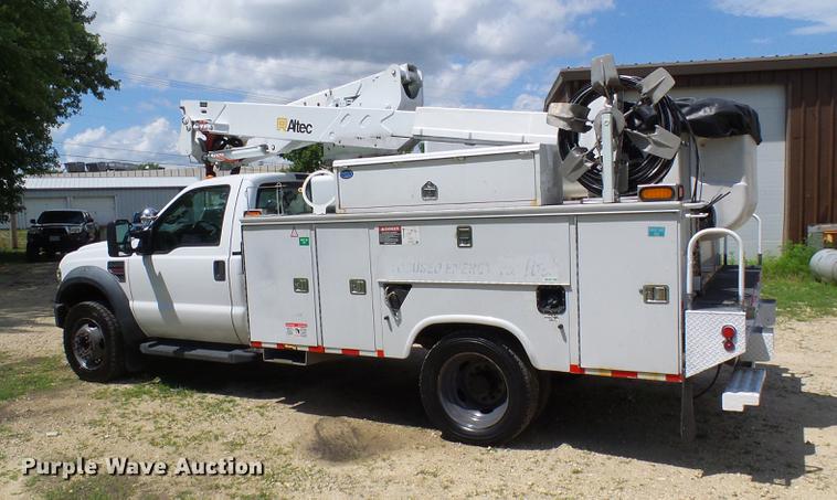 image for item DD8572 2008 Ford F550 Super Duty bucket truck