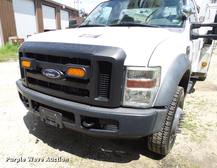 image for item DD8572 2008 Ford F550 Super Duty bucket truck