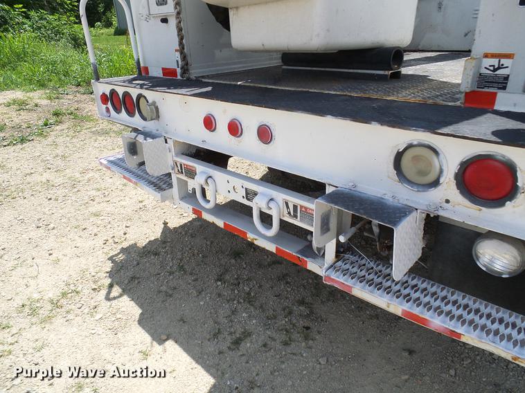 image for item DD8572 2008 Ford F550 Super Duty bucket truck