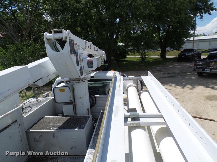 image for item DD8572 2008 Ford F550 Super Duty bucket truck