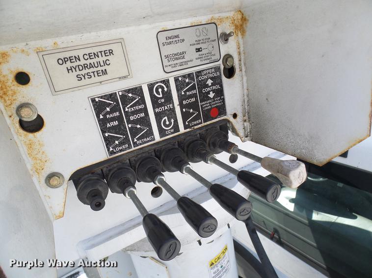 image for item DD8572 2008 Ford F550 Super Duty bucket truck