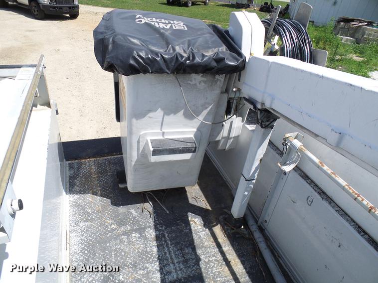 image for item DD8572 2008 Ford F550 Super Duty bucket truck