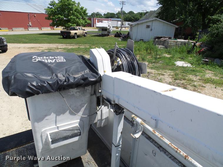 image for item DD8572 2008 Ford F550 Super Duty bucket truck