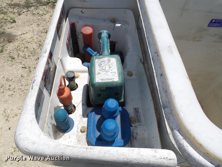 image for item DD8572 2008 Ford F550 Super Duty bucket truck